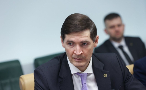 17 июля 2025 г. в Совете Федерации Президент НАНГС Виктор Хайков представил предложения по развитию малотоннажной химии и устранению системных барьеров