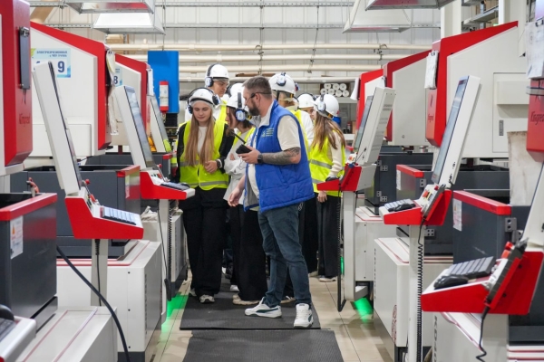 &quot;ГЕРС Технолоджи&quot; инвестирует в будущее отрасли: на предприятии прошла профориентационная экскурсия для школьников