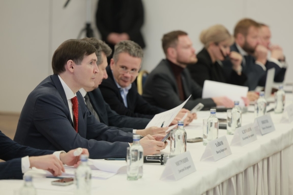 15 декабря 2025 г. в Москве глава НАНГС Виктор Хайков принял участие в итоговом заседании Госсовета РФ по направлению "Экономика и финансы"