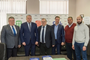 Полномочный представитель Президента РФ в СЗФО Николай Цуканов ознакомился с деятельностью и разработками Инжинирингового центра ГК CompMechLab