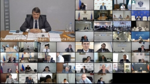 31 июля 2025 г. президент НАНГС Виктор Хайков принял участие в совместном заседании комиссий Госсовета РФ по направлениям "Международная кооперация и экспорт" и "Северный морской путь и Арктика"